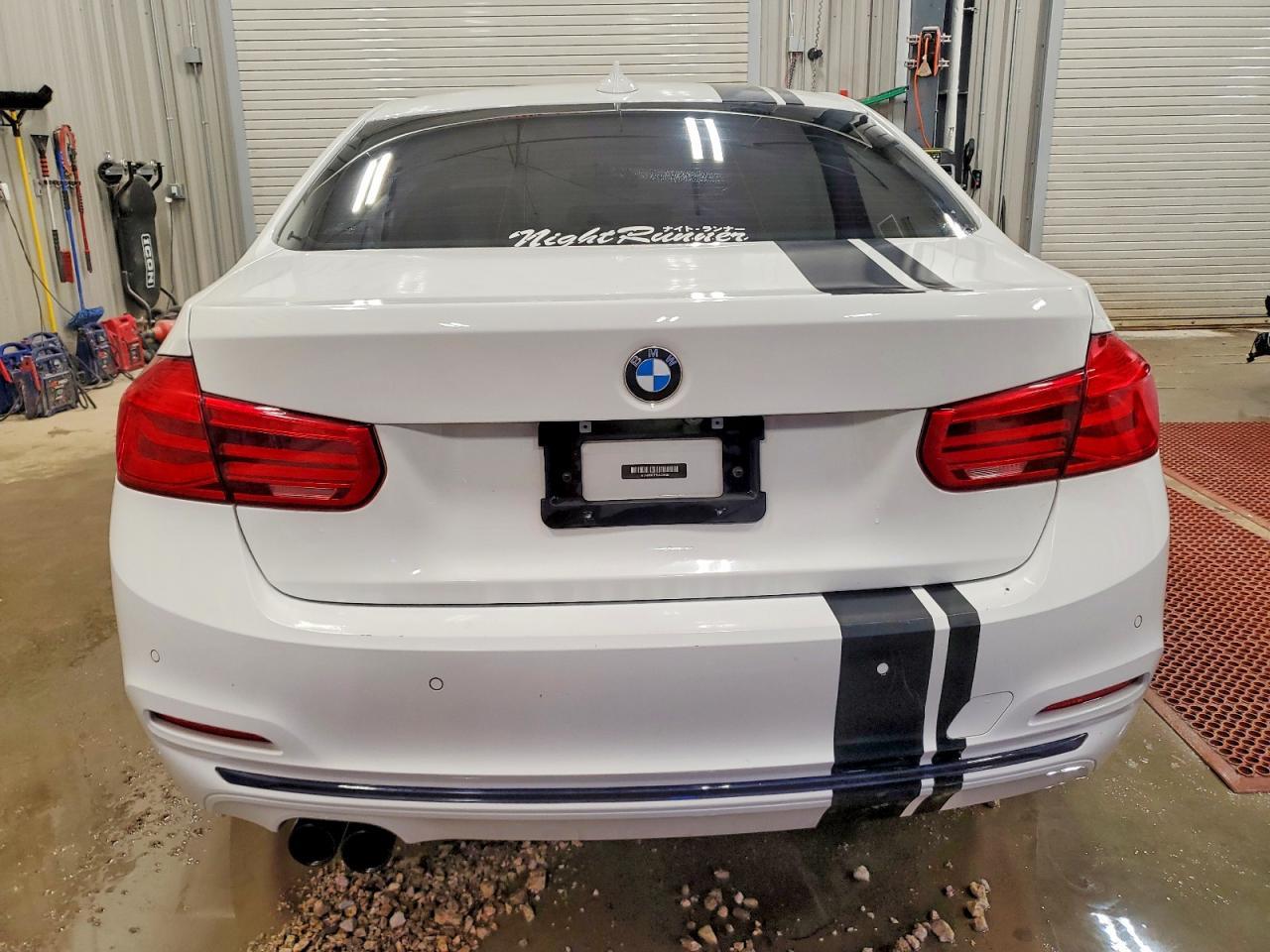 2017 BMW 330 Xi - Фото 6