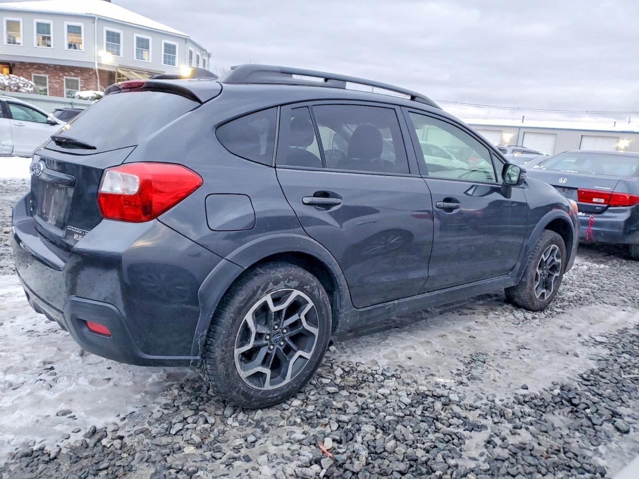 2017 Subaru Crosstrek Limited - Image 3