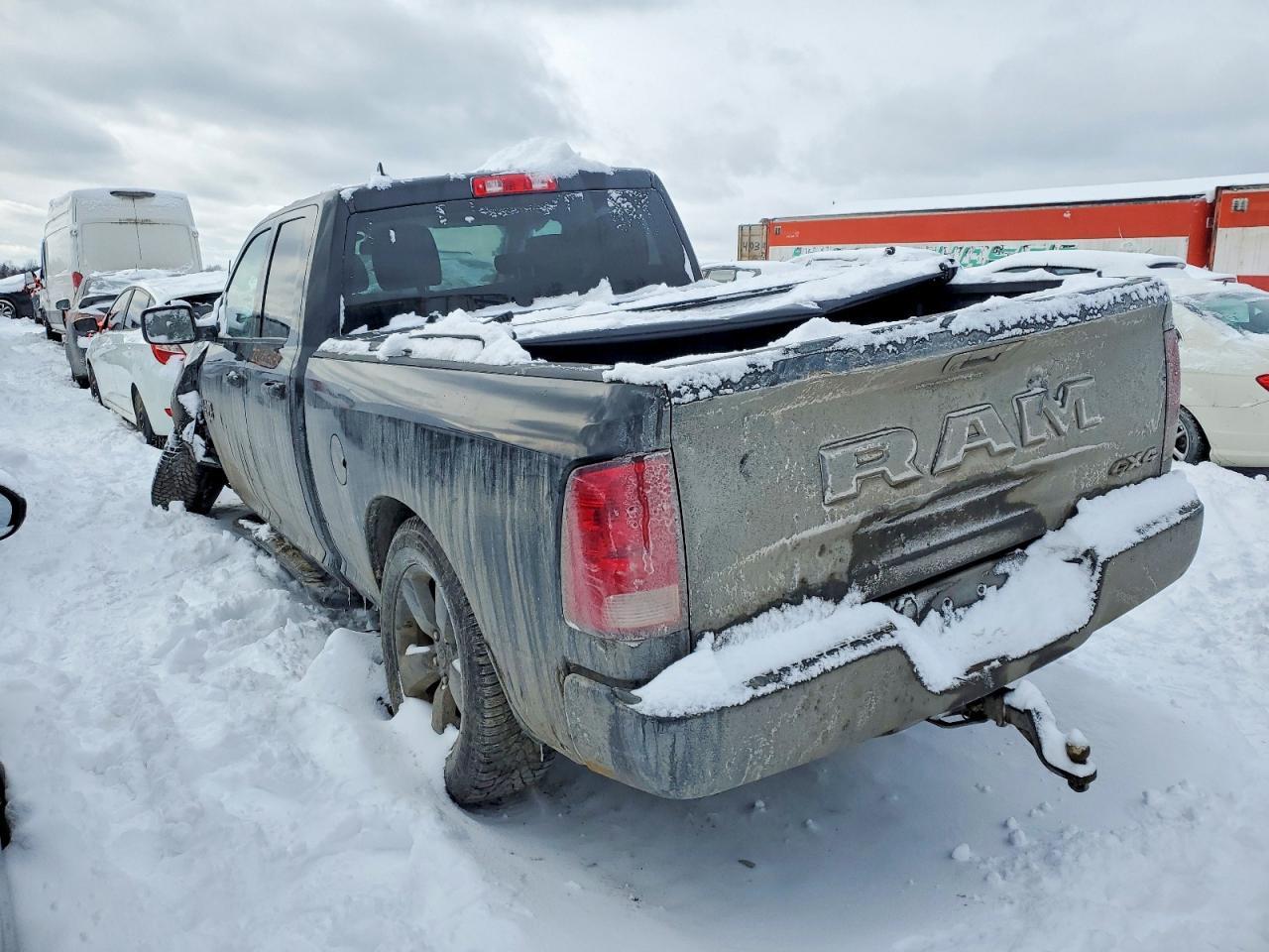 2021 Ram 1500 Classic - Фото 2