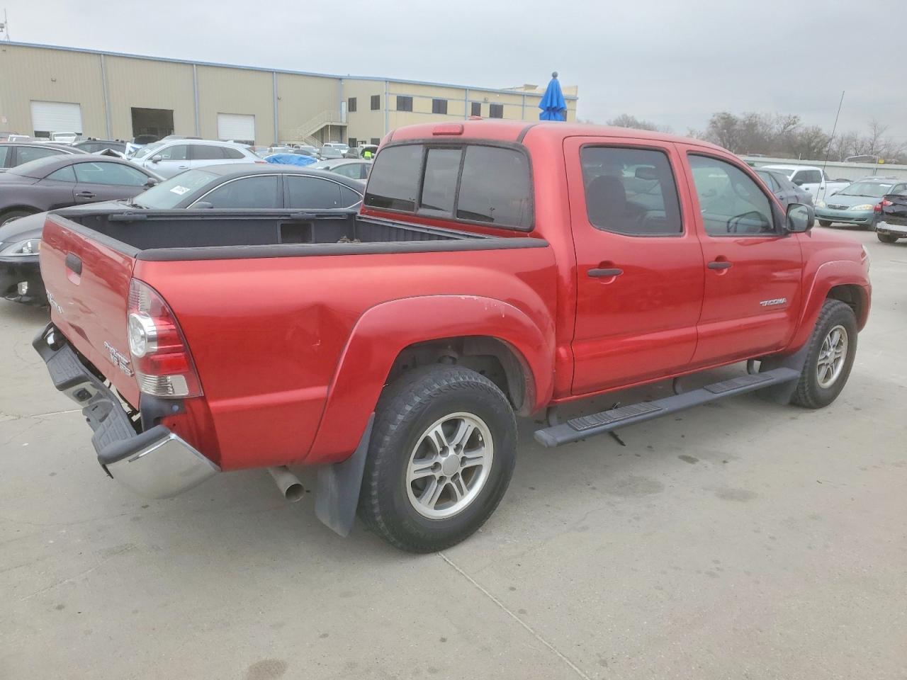 2010 Toyota Tacoma - Image 3