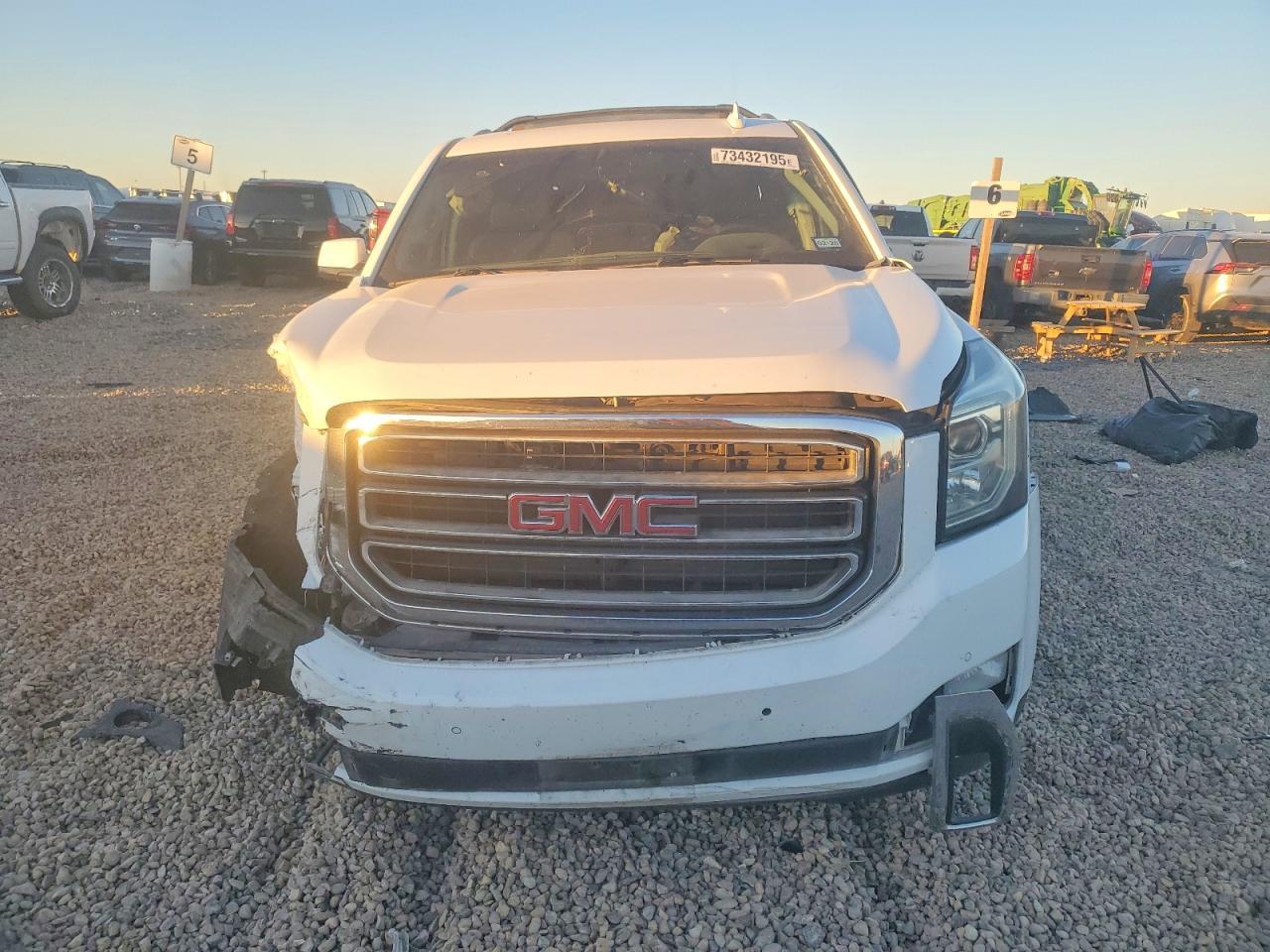 2018 GMC Yukon Xl K1500 Slt - Image 5