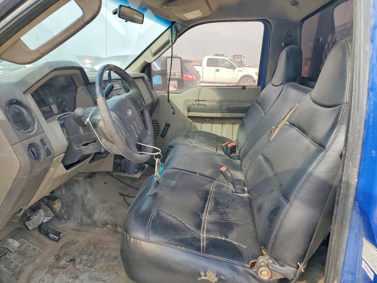 2010 Ford F350 Super Duty - Фото 7