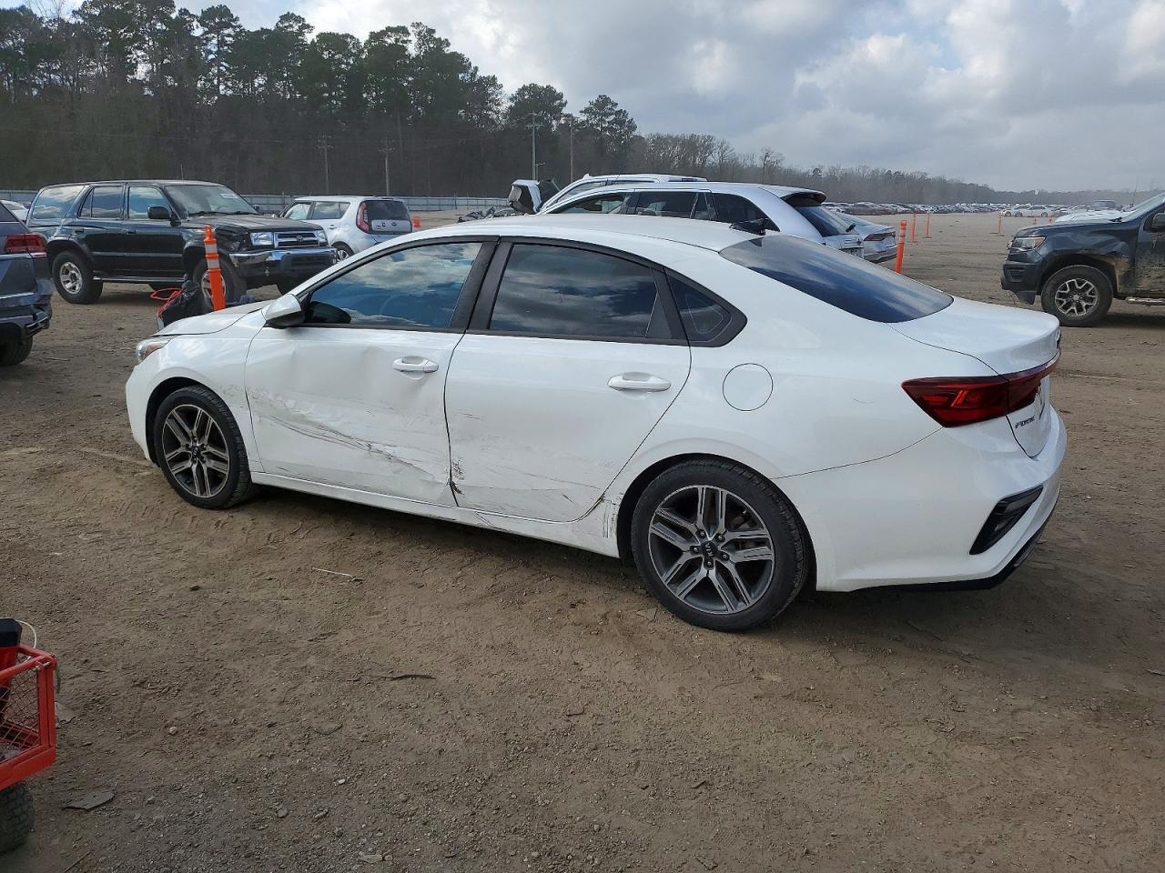2019 Kia Forte Gt Line - Image 2