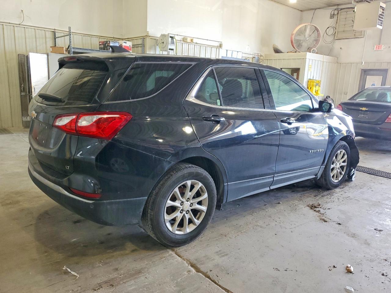 2019 Chevrolet Equinox Lt - Image 3