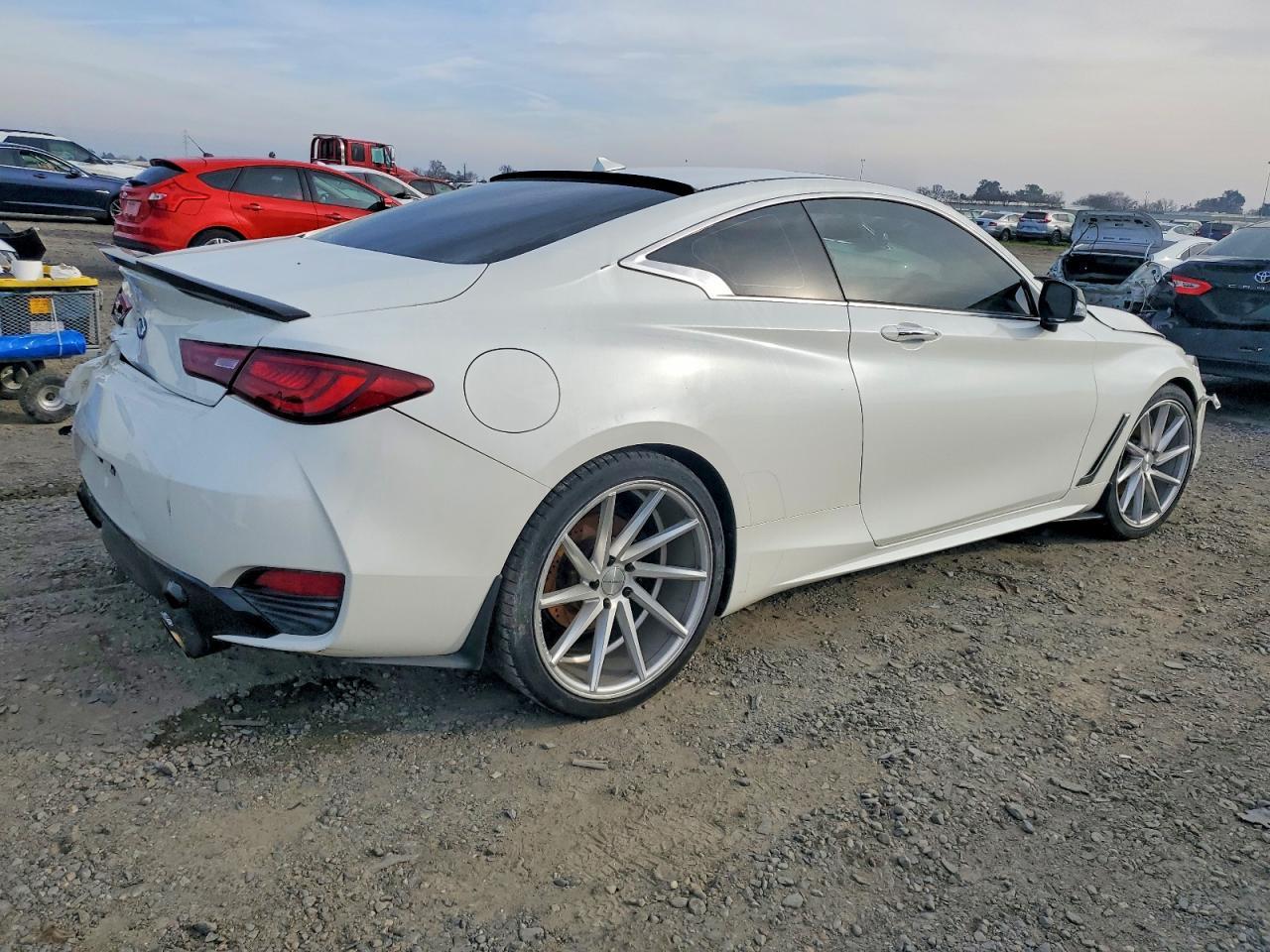 2017 Infiniti Q60 Premium - Image 3