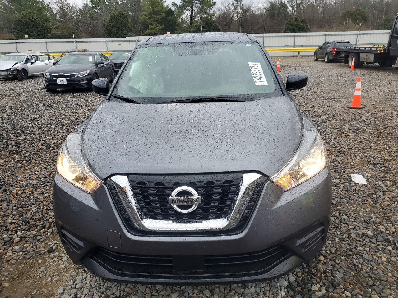 2020 Nissan Kicks S - Фото 5
