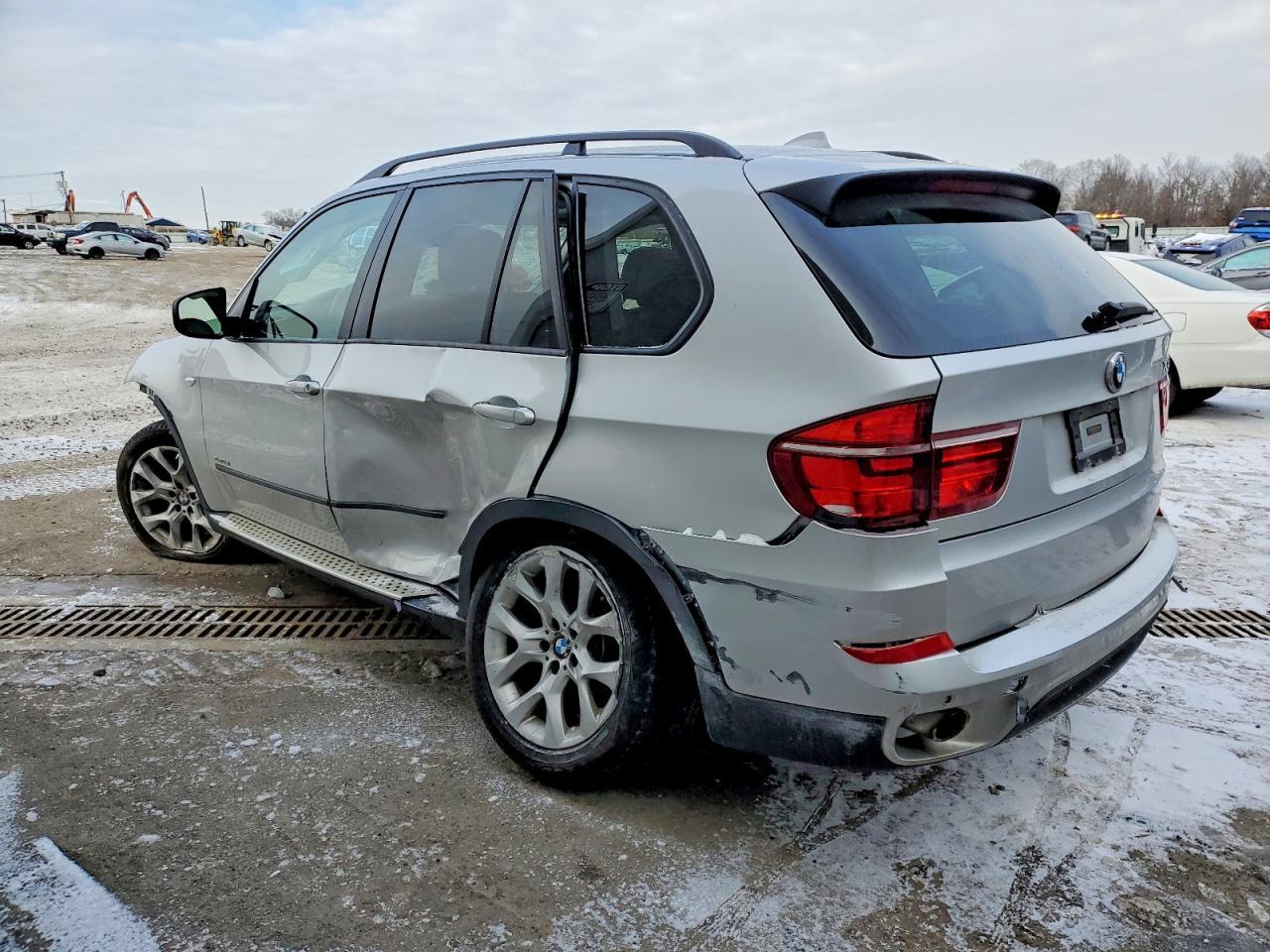 2012 BMW X5 xDrive35I - Фото 2
