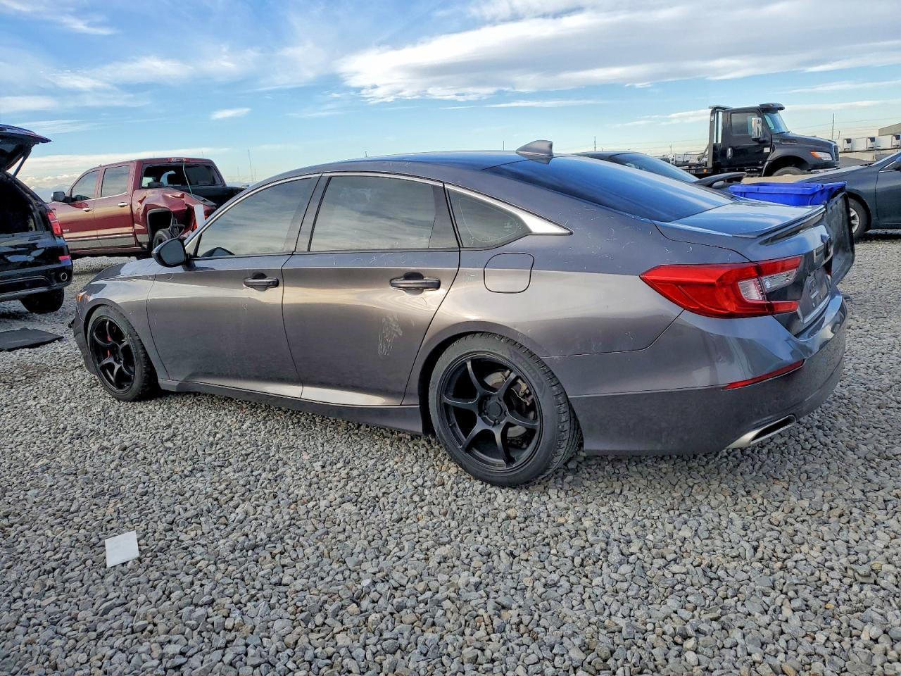 2019 Honda Accord Sport - Фото 2