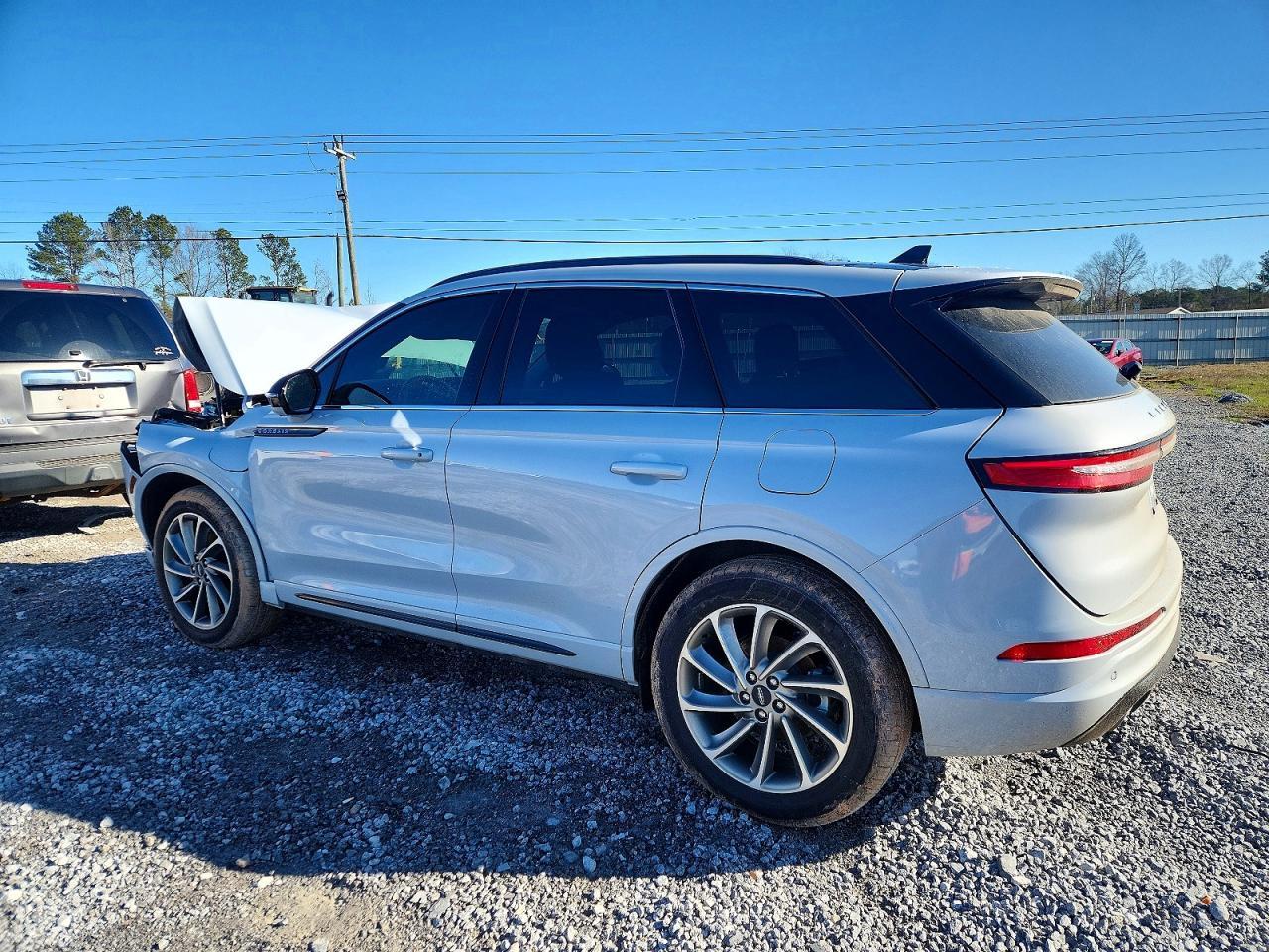 2025 Lincoln Corsair Grand Touring - Image 2