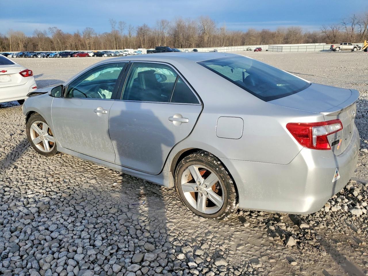 2013 Toyota Camry Se - Фото 2