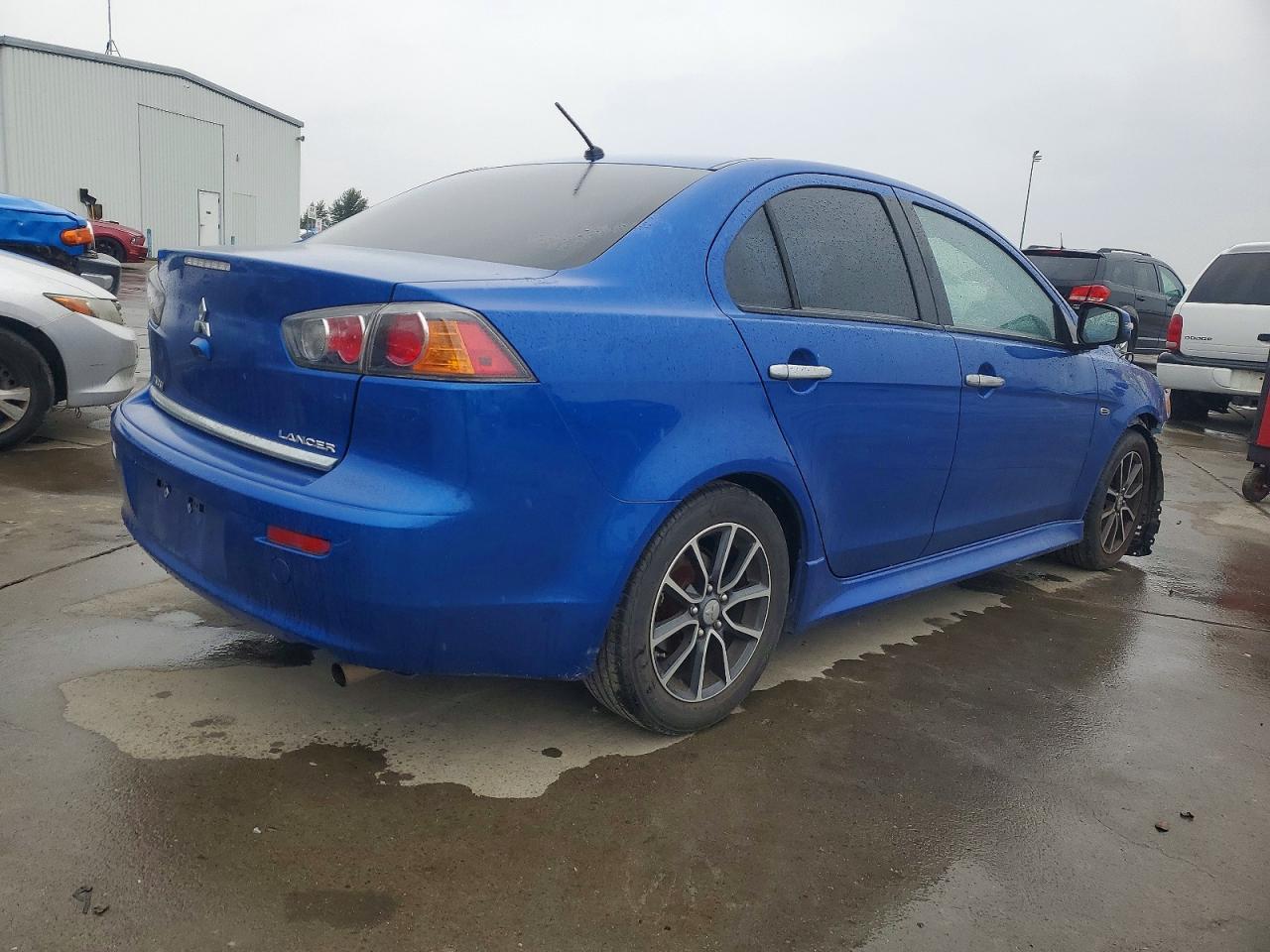 2017 Mitsubishi Lancer Es - Фото 3