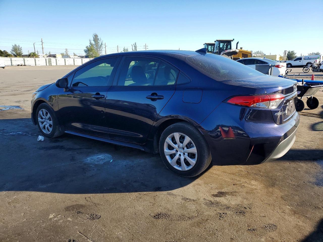 2024 Toyota Corolla Le - Фото 2
