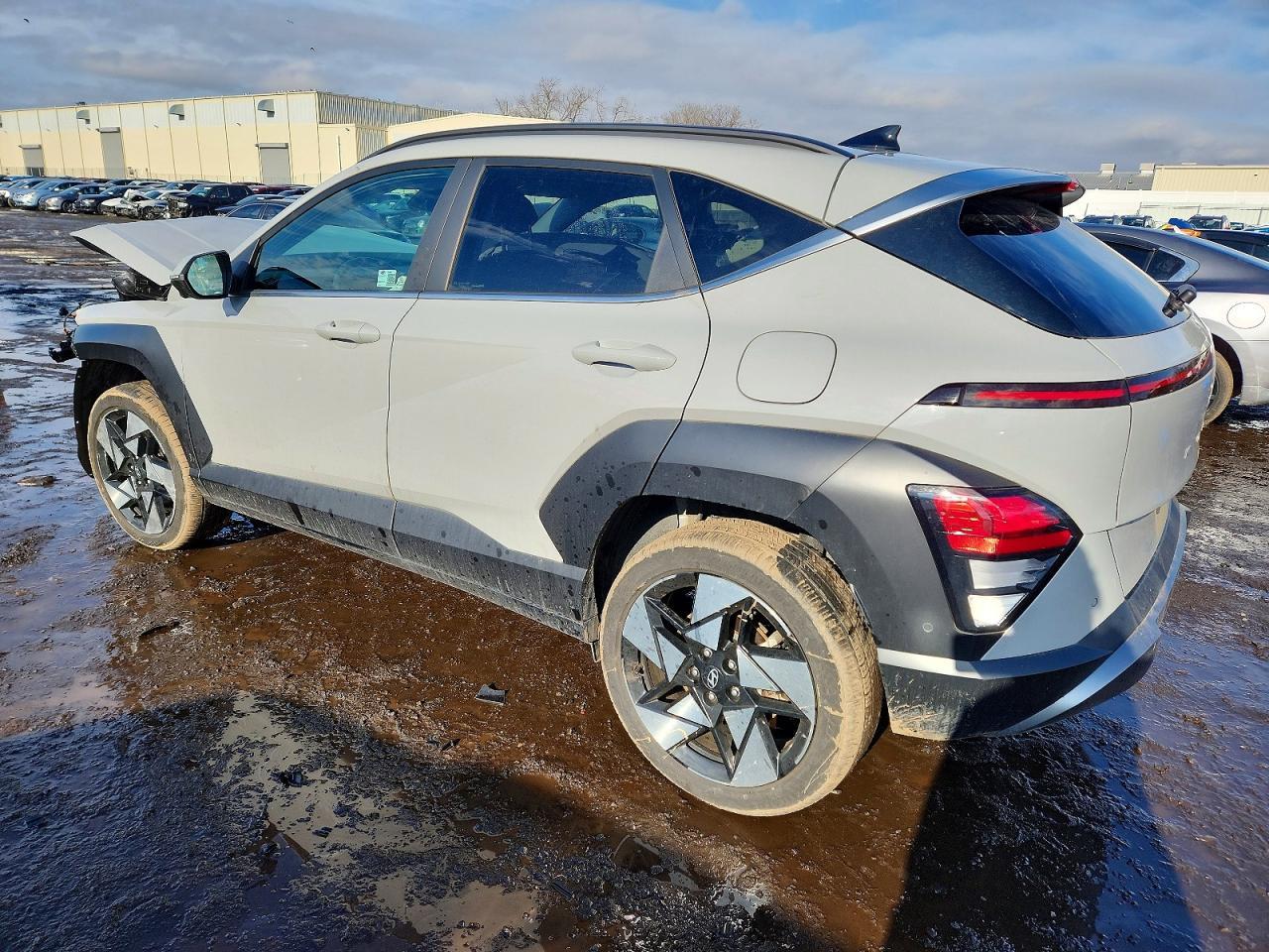 2024 Hyundai Kona Limited - Фото 2