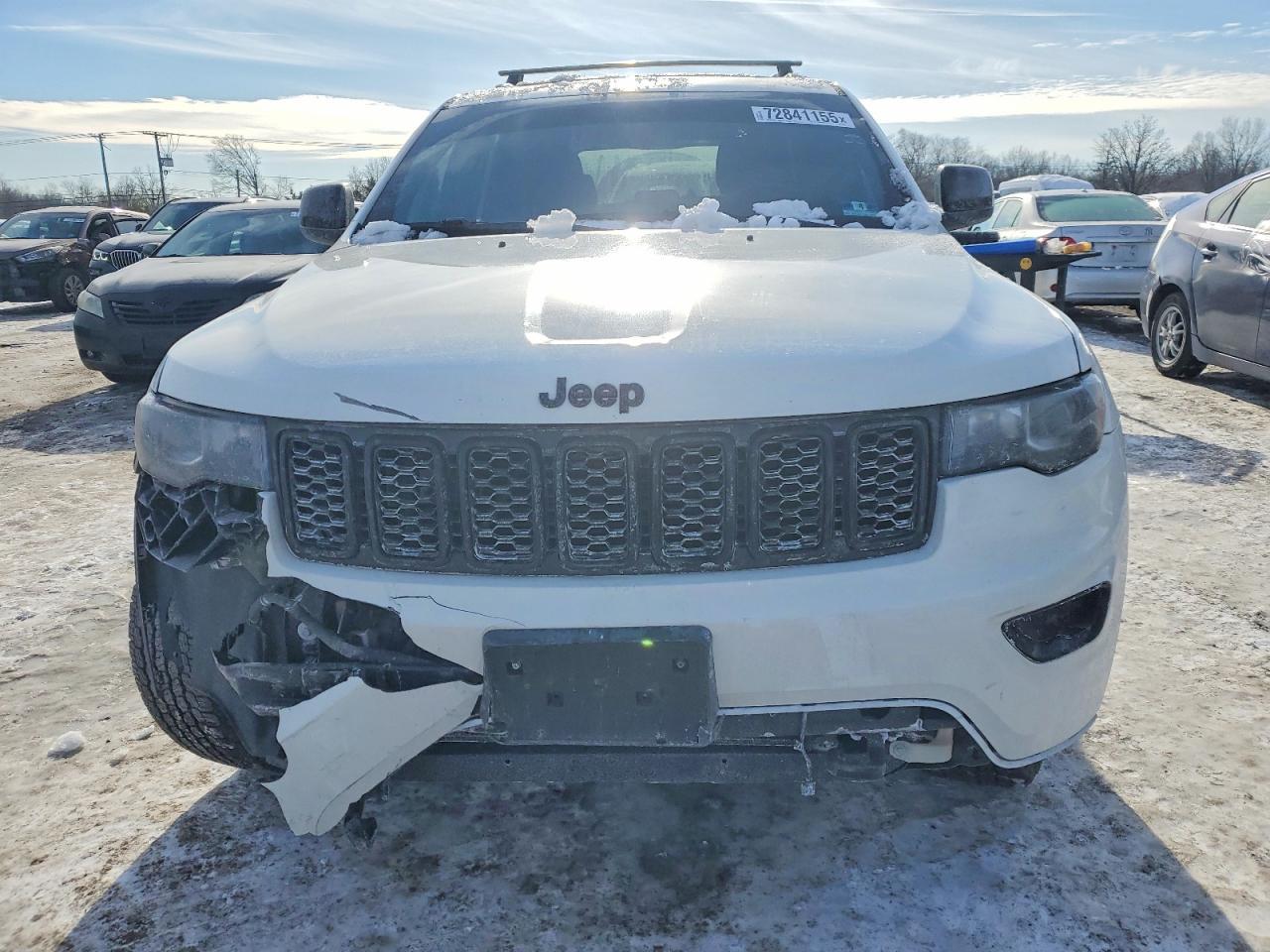 2019 Jeep Grand Cherokee Laredo - Image 5