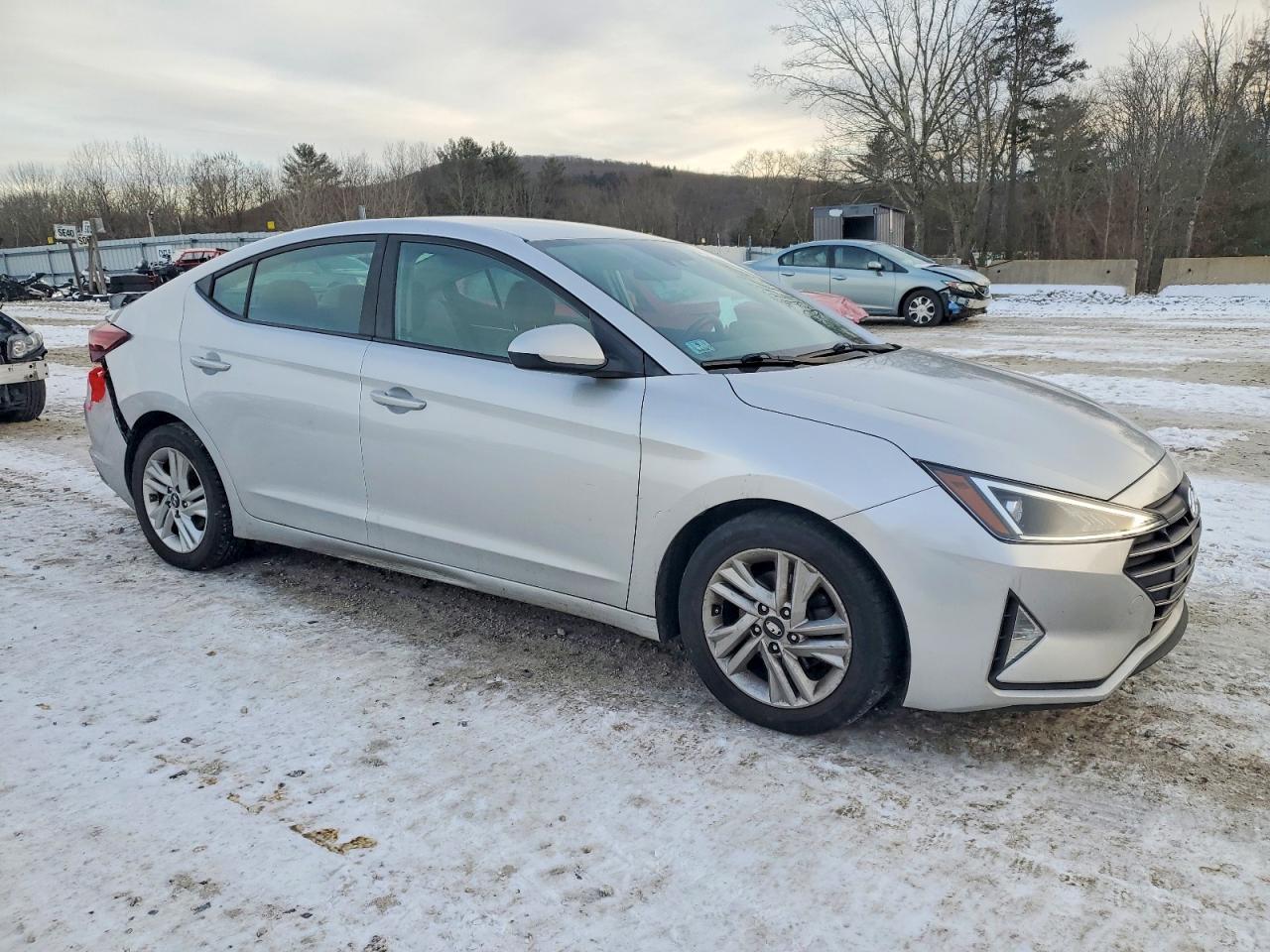 2019 Hyundai Elantra Sel - Фото 4