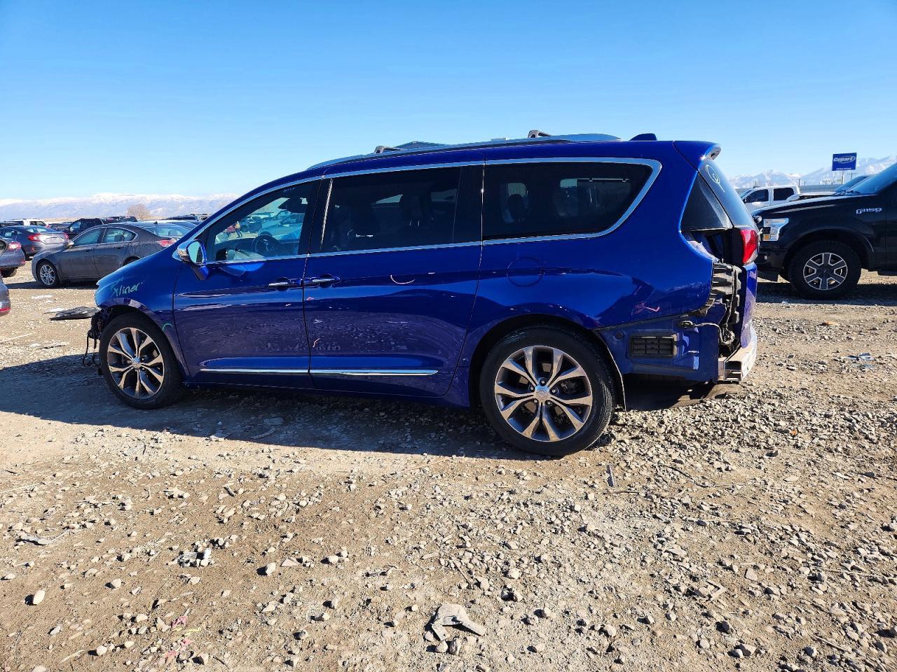 2020 Chrysler Pacifica Limited - Фото 2