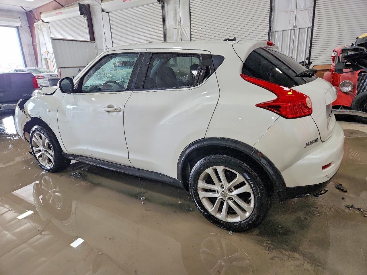 2013 Nissan Juke S - Фото 2
