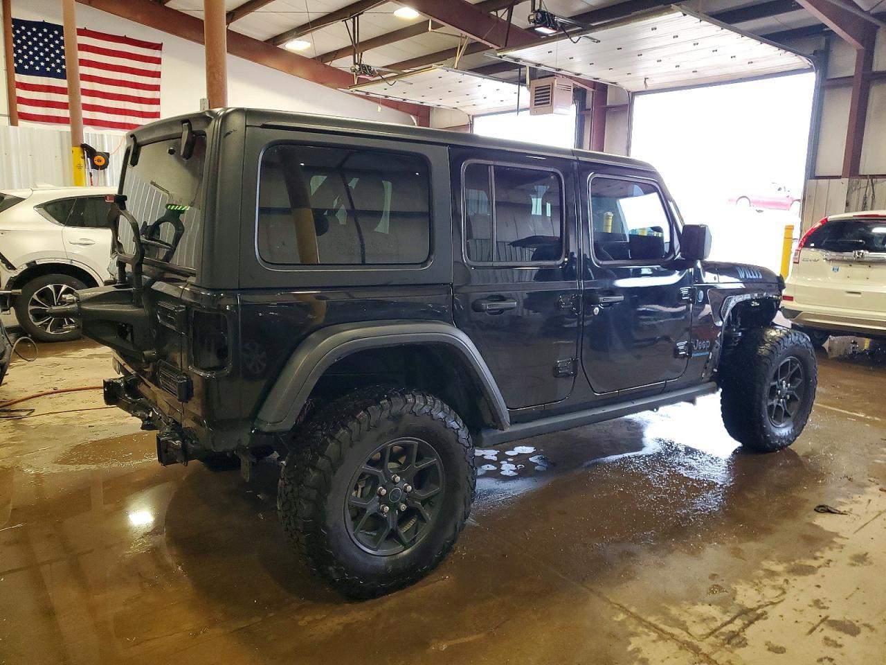 2024 Jeep Wrangler 4Xe - Image 3