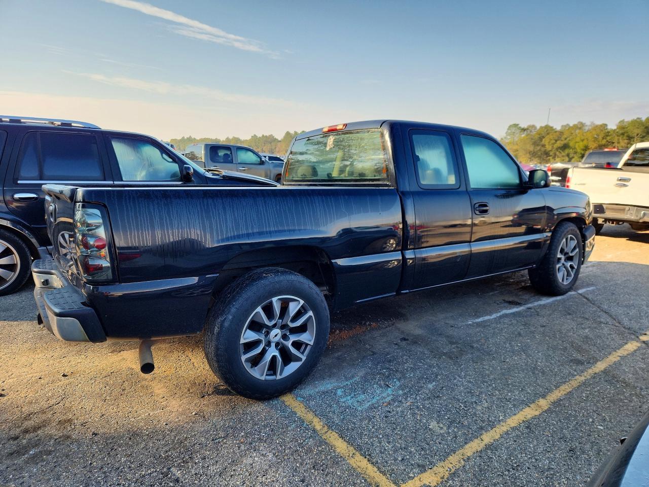 2005 Chevrolet Silverado C1500 - Фото 3