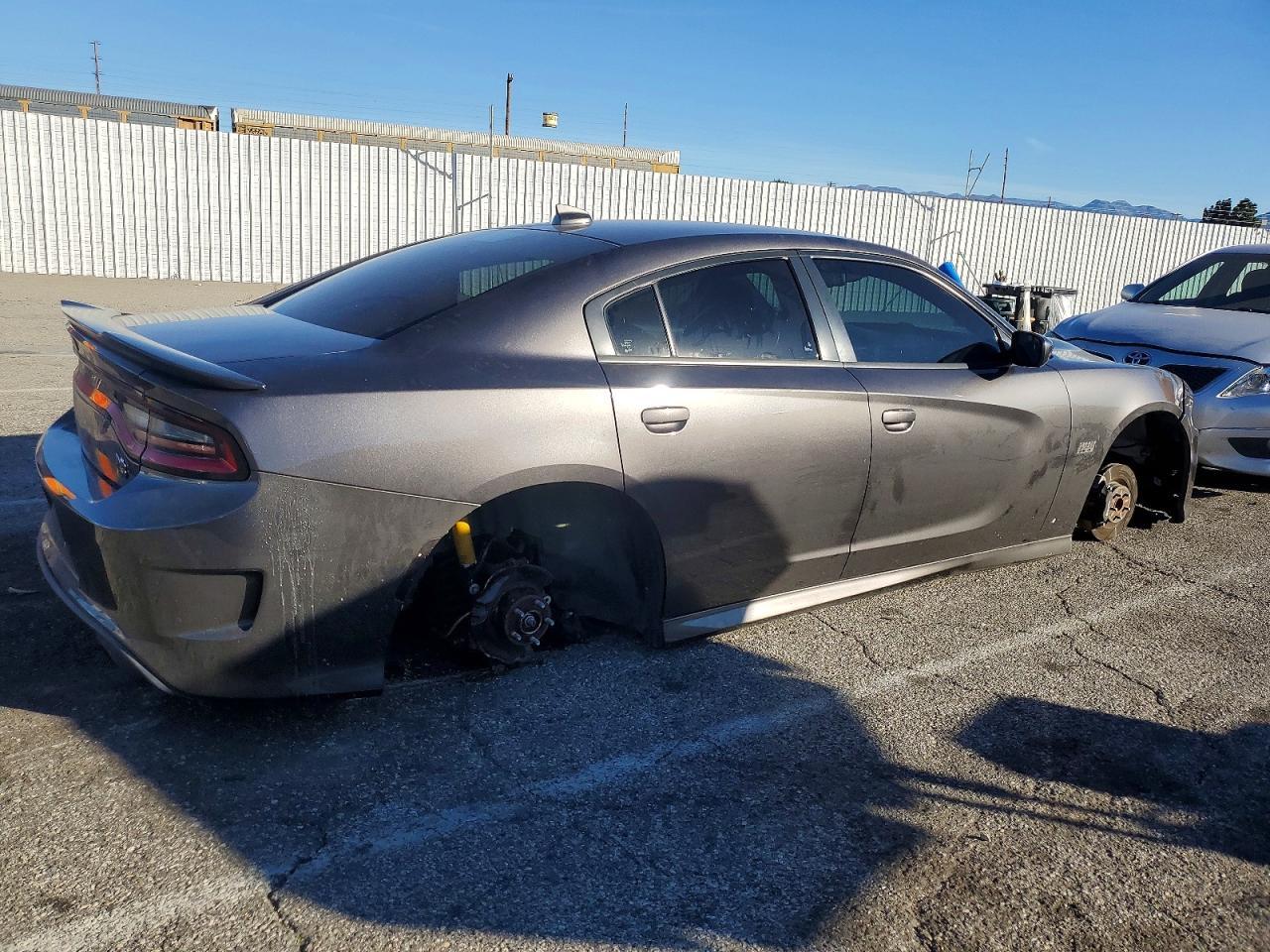 2019 Dodge Charger Scat Pack - Image 3