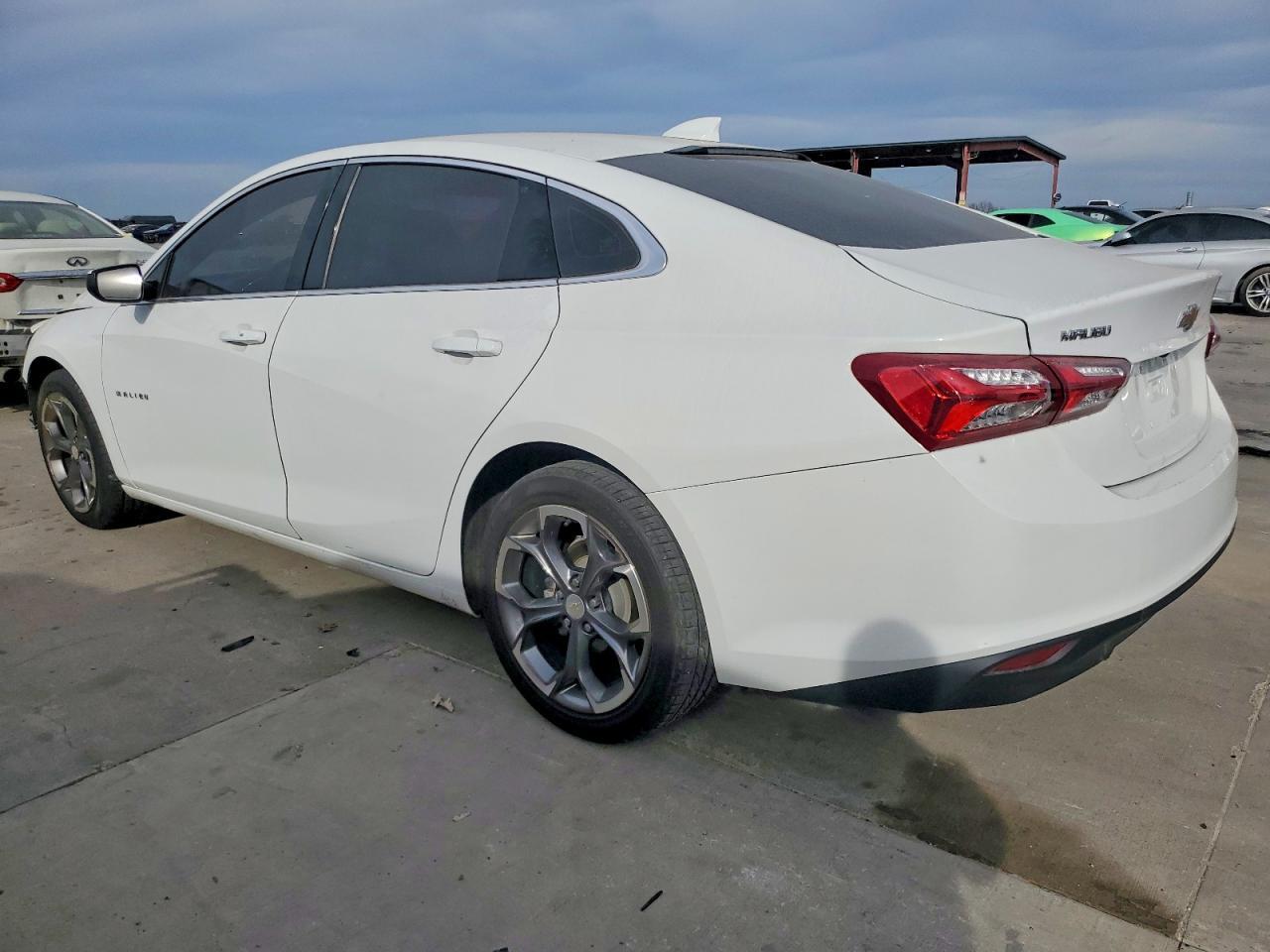 2021 Chevrolet Malibu Lt - Фото 2