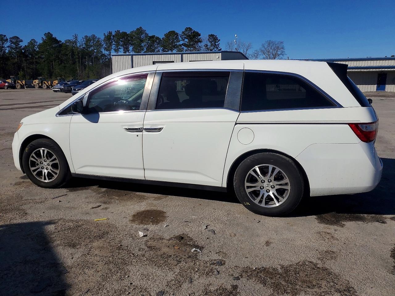 2012 Honda Odyssey Exl - Image 2