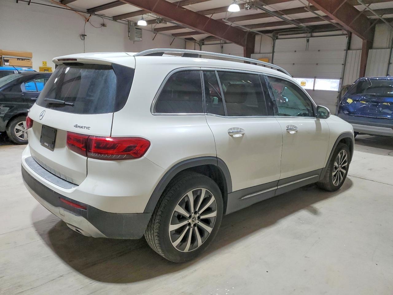 2023 Mercedes-Benz Glb 250 4Matic - Фото 3