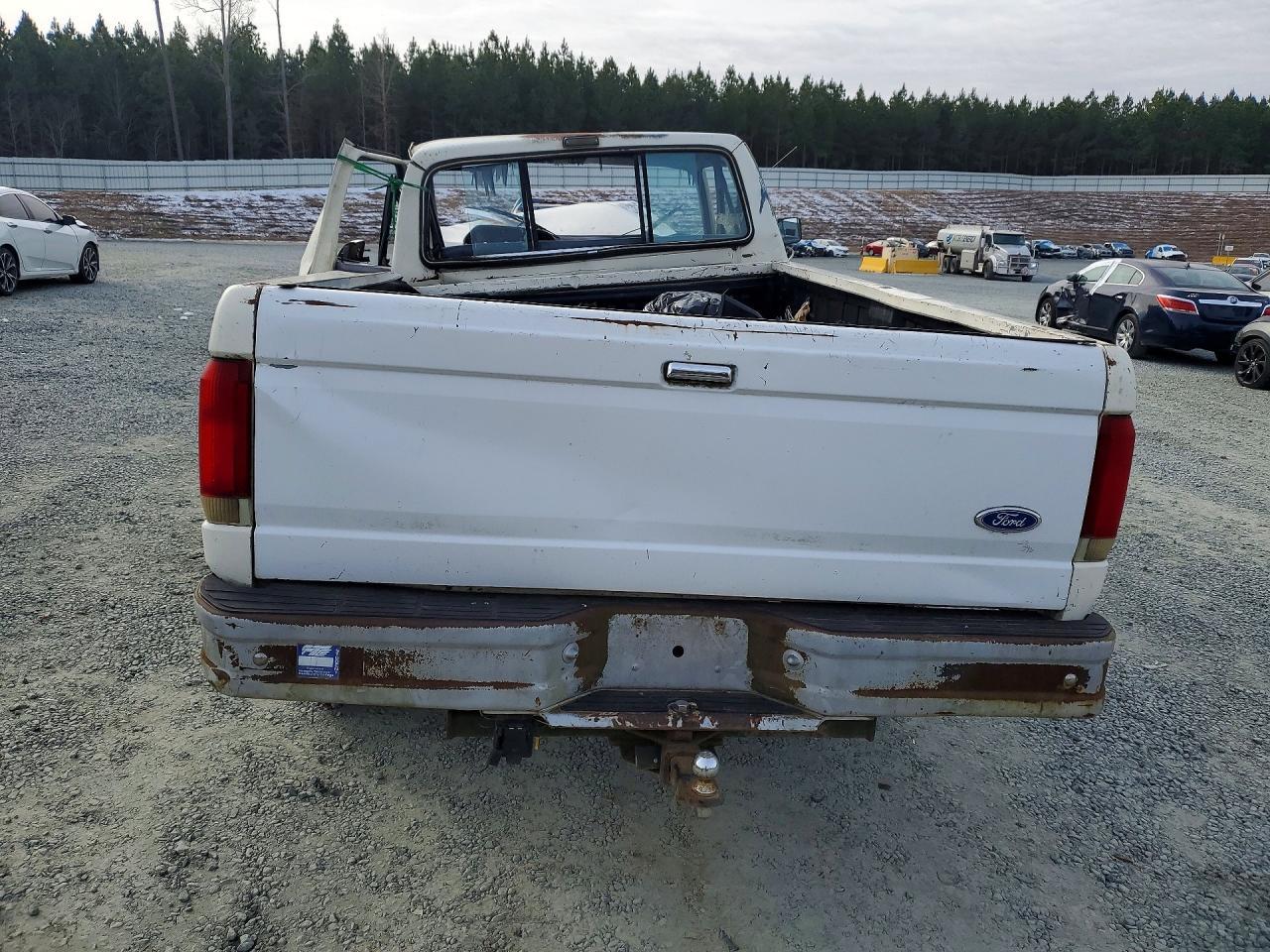 1990 Ford F150 - Image 6
