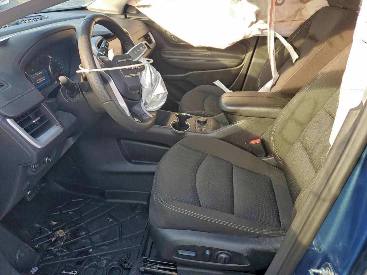 2024 GMC Terrain Sle - Image 7