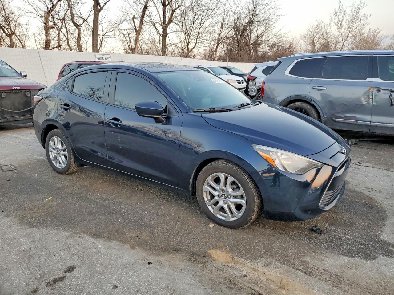 2018 Toyota Yaris Ia - Фото 4