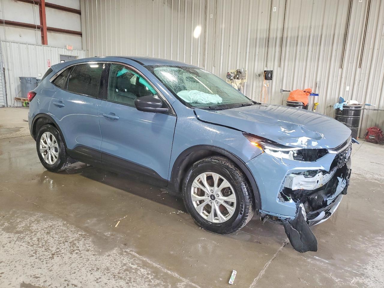 2023 Ford Escape Active - Image 4