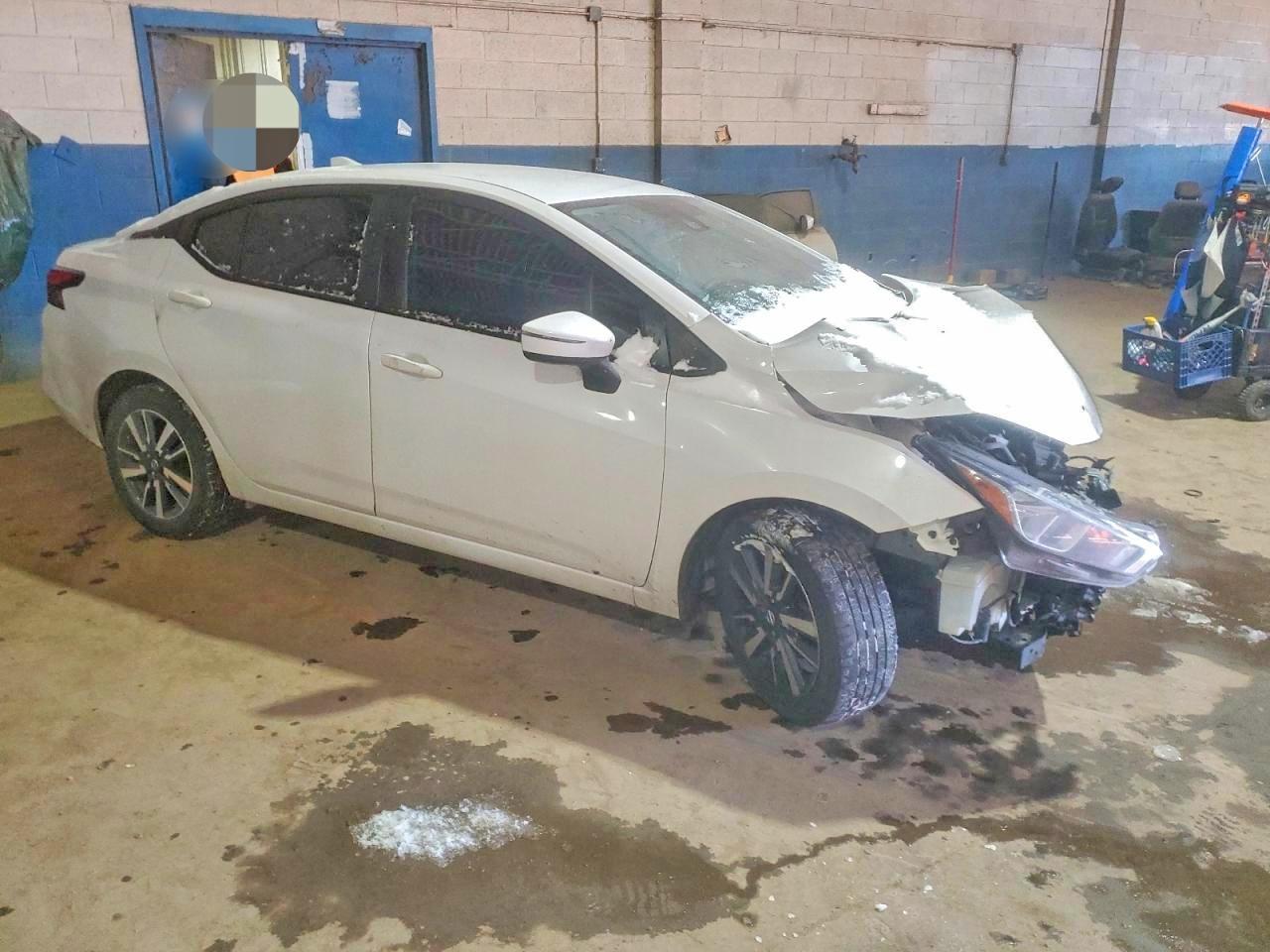 2021 Nissan Versa Sv - Image 4