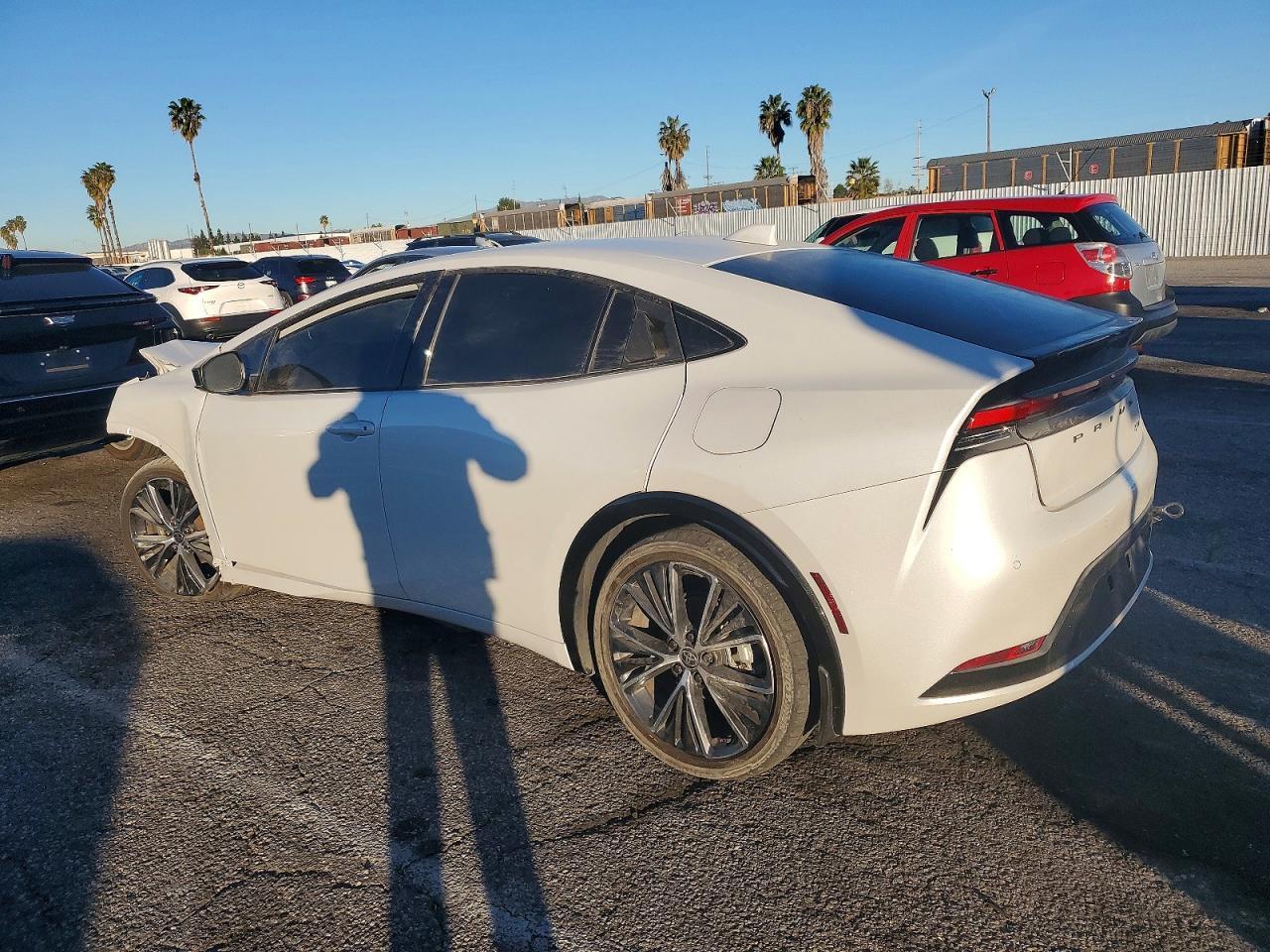 2023 Toyota Prius Le - Фото 2