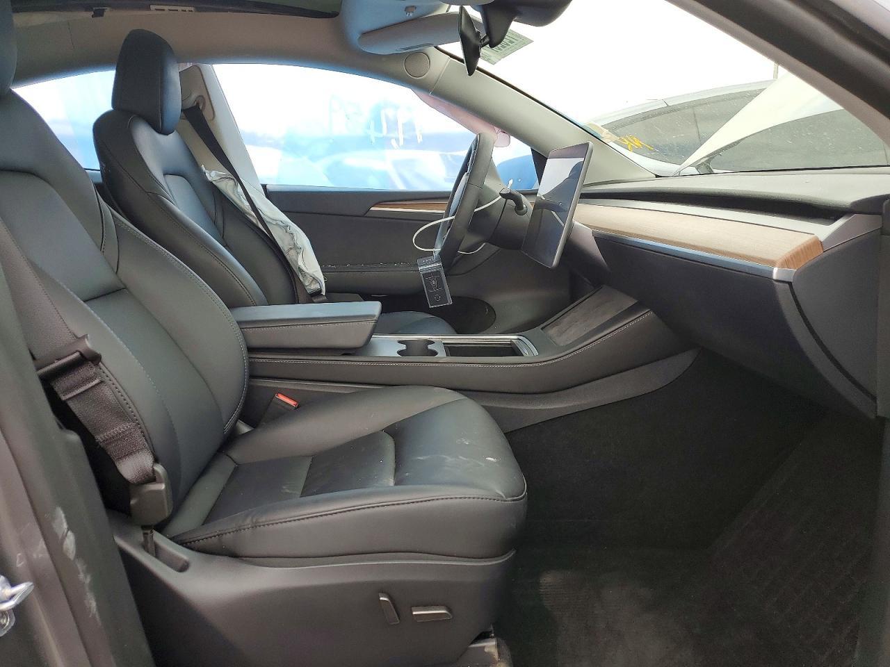2024 Tesla Model Y - Image 7
