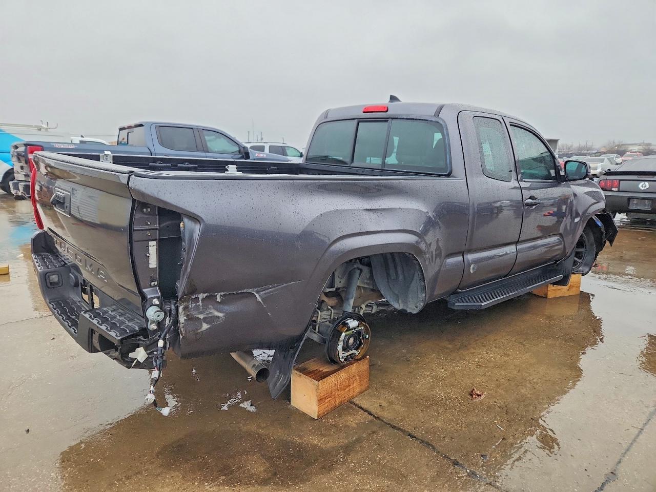 2018 Toyota Tacoma Sr - Image 3