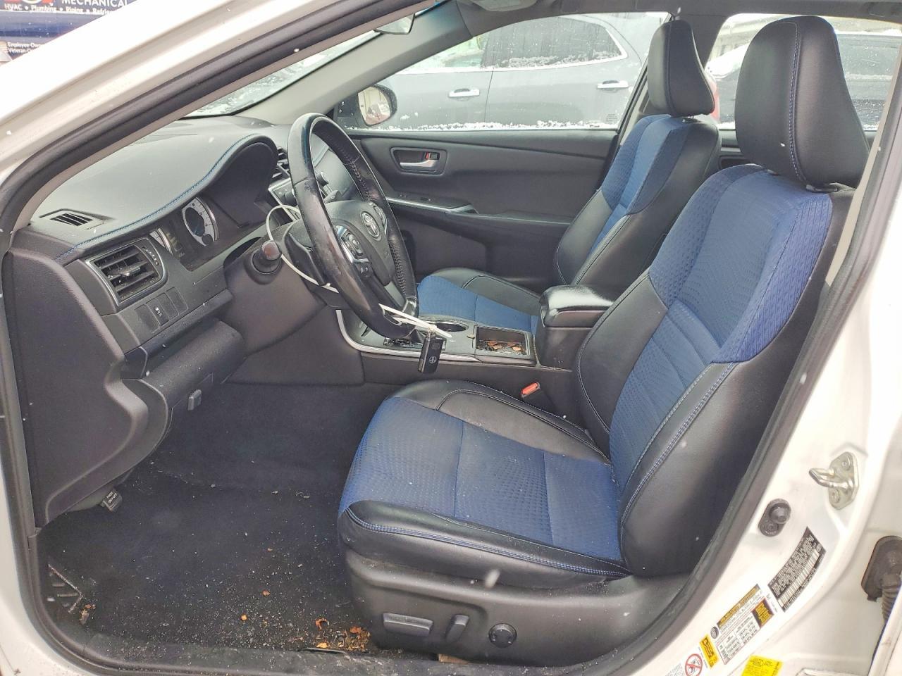 2016 Toyota Camry Le - Image 7