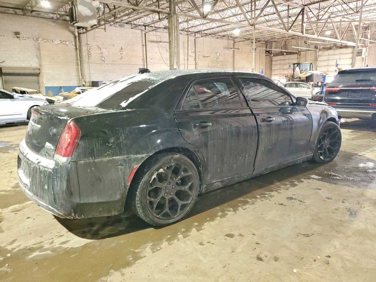 2017 Chrysler 300 S - Image 3