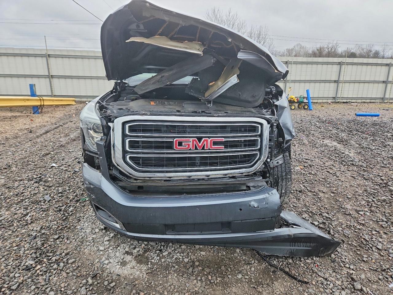 2019 GMC Yukon Sle - Image 5