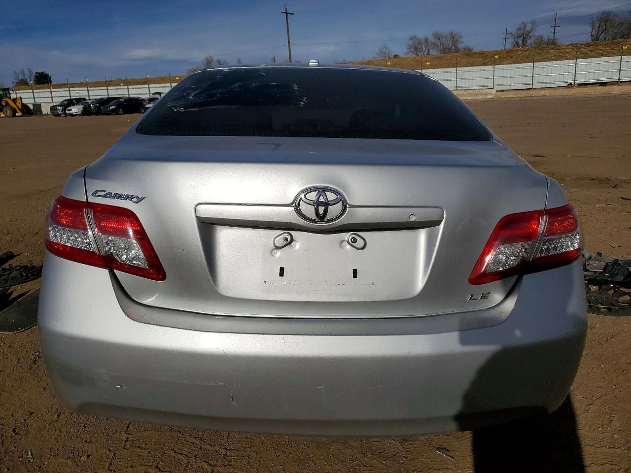 2011 Toyota Camry Base - Фото 6