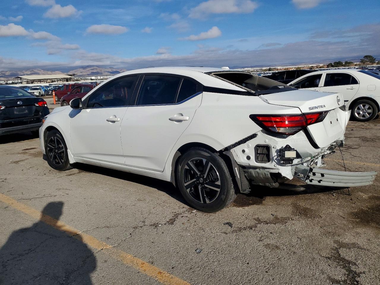 2025 Nissan Sentra Sv - Image 2