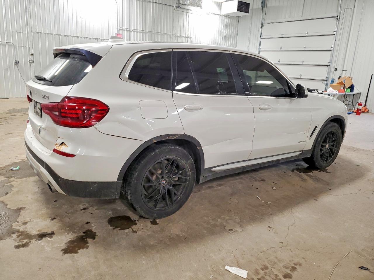 2018 BMW X3 xDrive30I - Фото 3