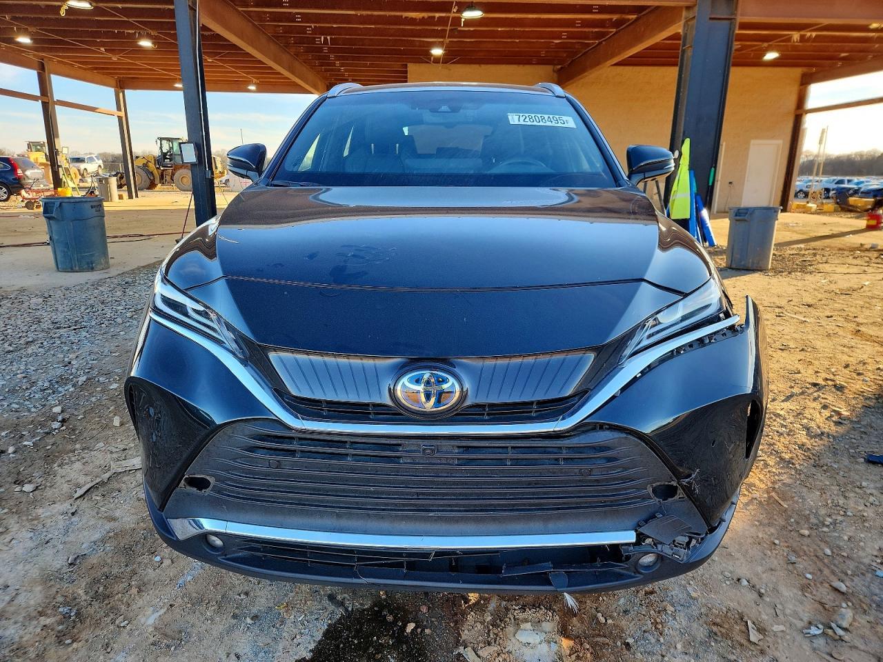 2021 Toyota Venza Le - Фото 5