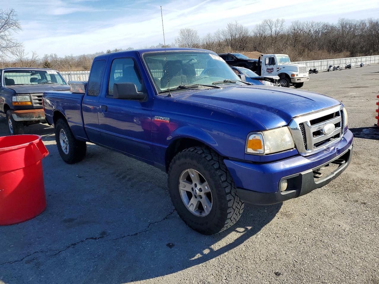 2006 Ford Ranger Super Cab - Image 4