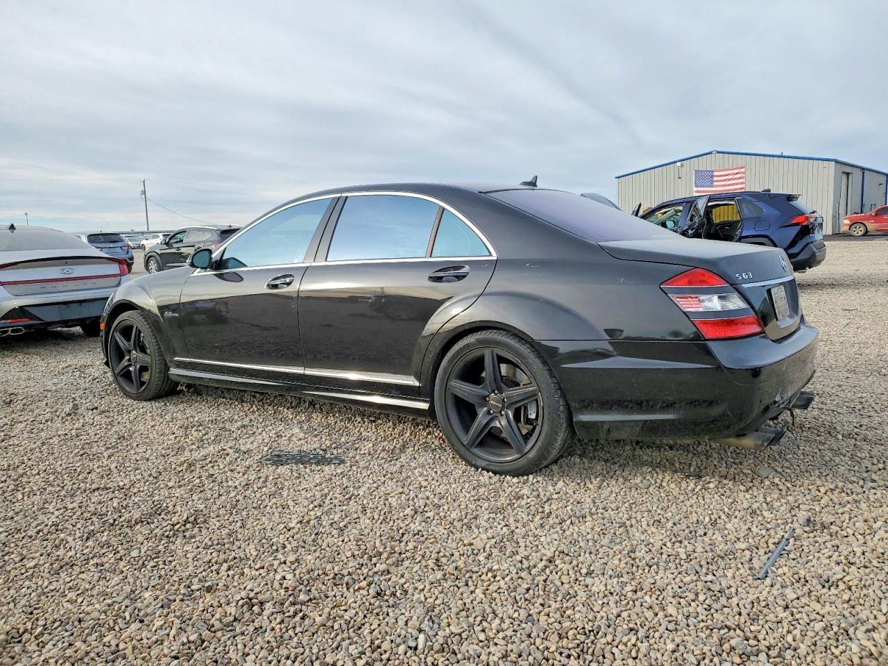 2009 Mercedes Benz S - Image 2