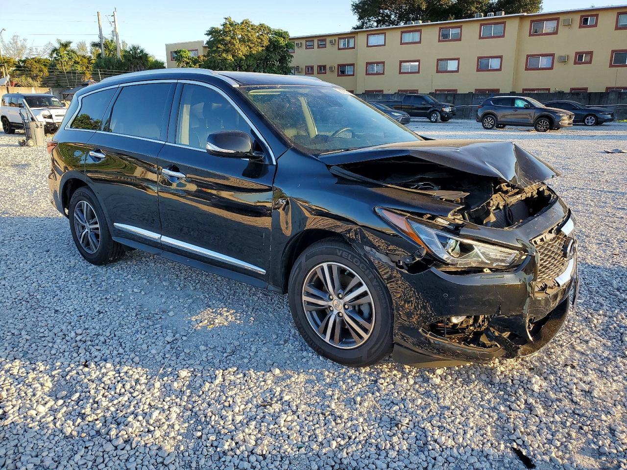 2019 Infiniti Qx60 Luxe - Image 4