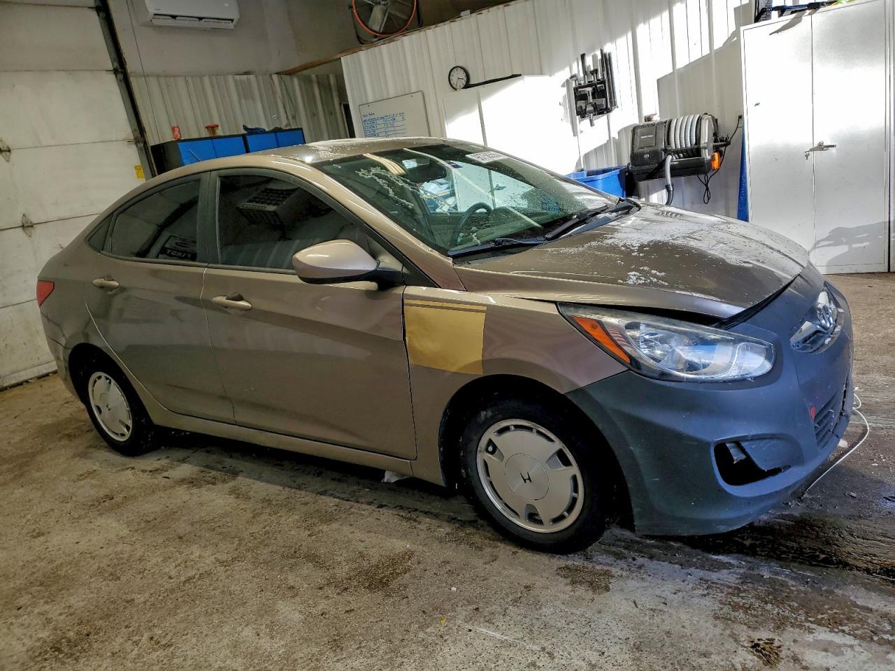 2014 Hyundai Accent Gls - Фото 4