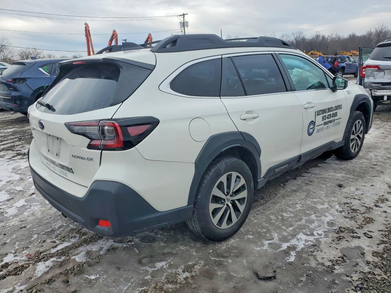 2024 Subaru Outback Premium - Фото 3