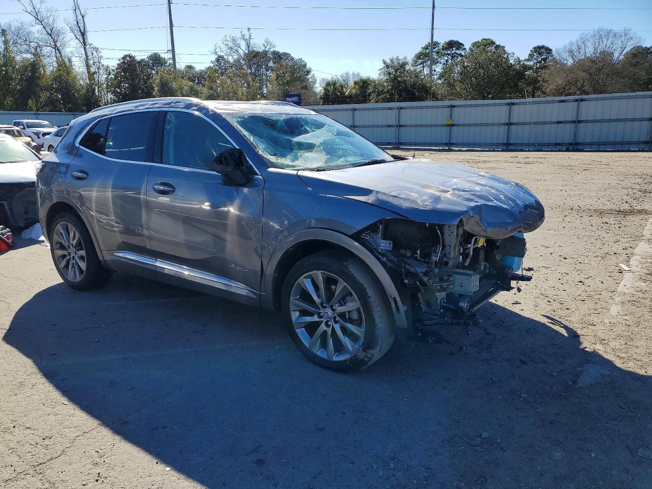 2022 Buick Envision Avenir - Image 4