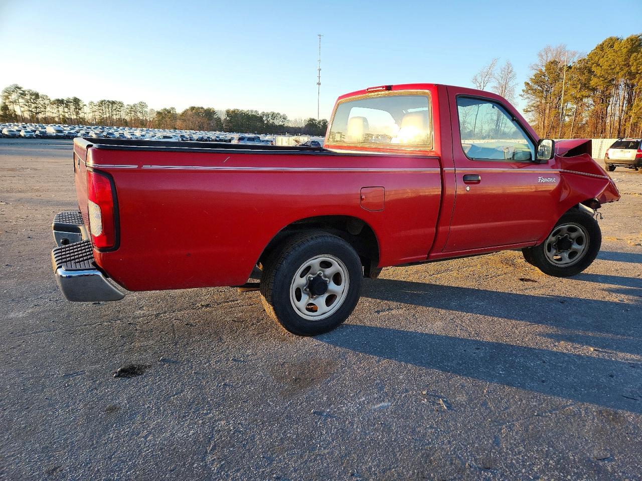 1998 Nissan Frontier Xe - Фото 3