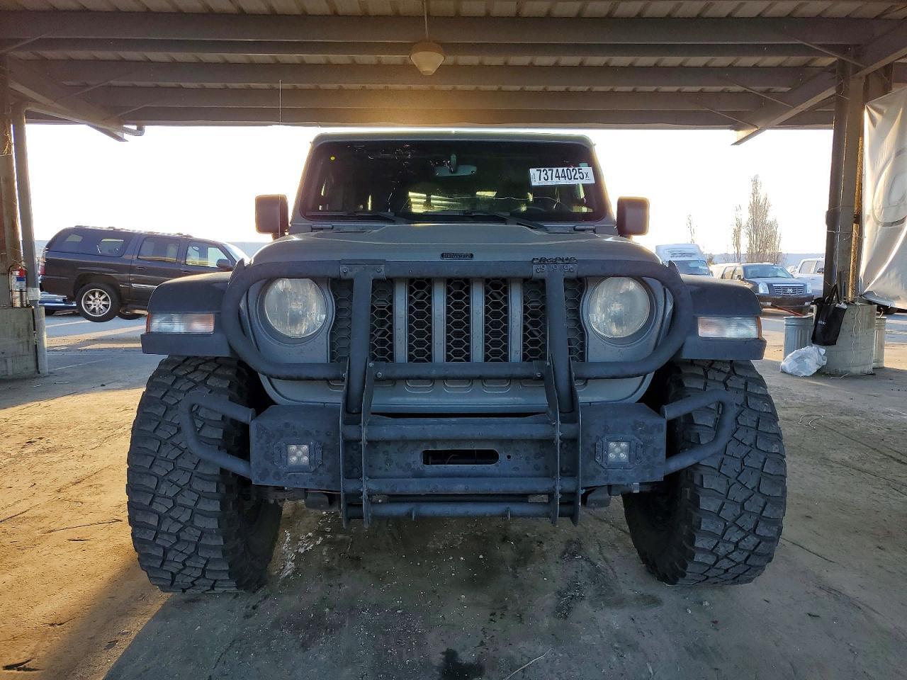 2023 Jeep Gladiator Rubicon - Фото 5